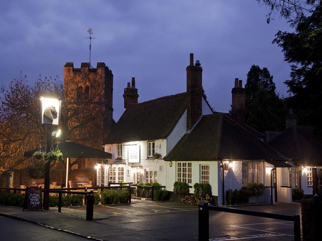 The Black Horse Fulmer ภายนอก รูปภาพ